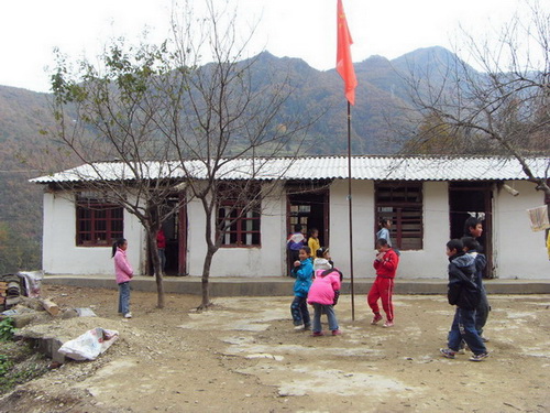青川樂(lè)元小學(xué)現(xiàn)圖